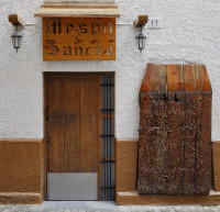 Puerta trasera y adorno